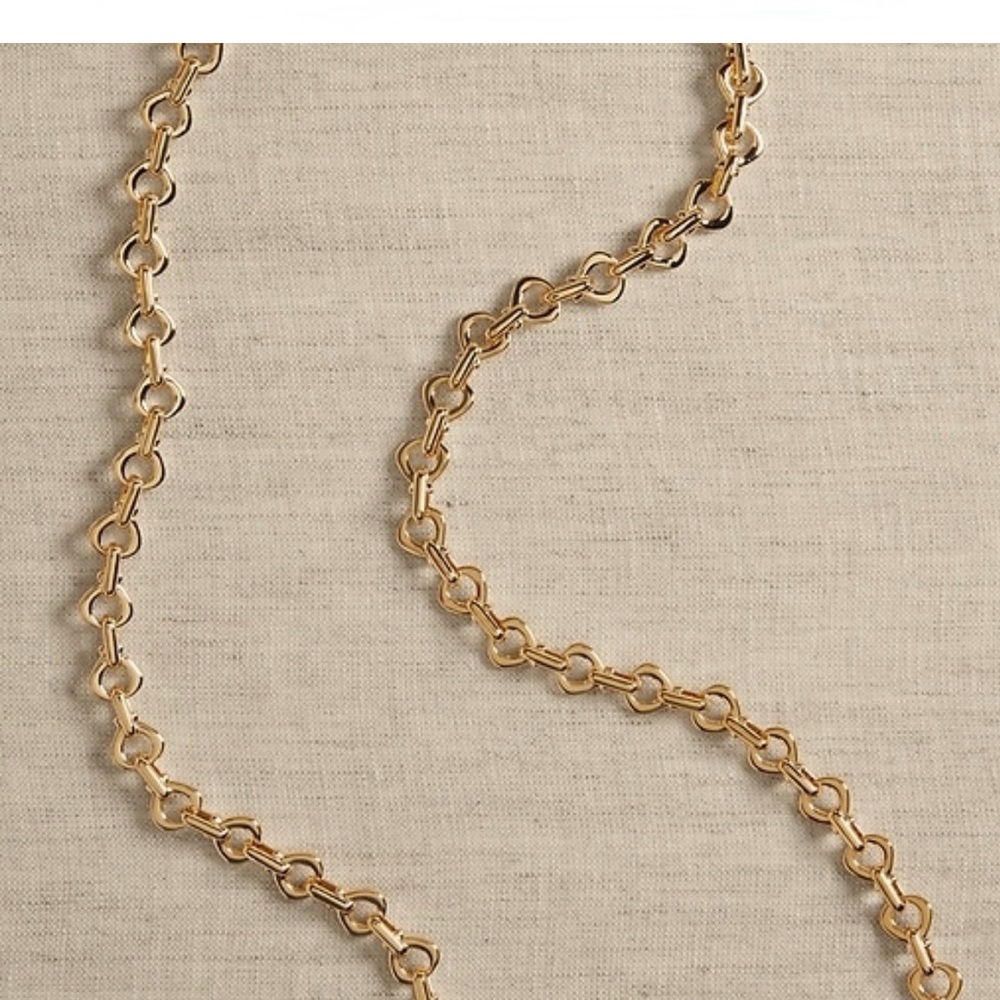 Elegant Gold Chain Necklace